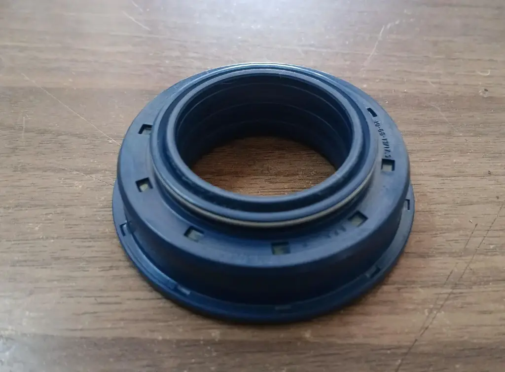 OIL SEAL 60X35X19,