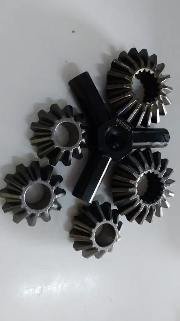 DIFF STAR PINION KIT 333/368/548/551
