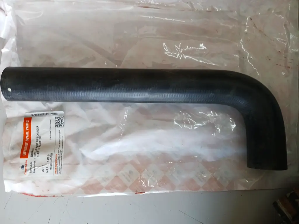 OUTLET HOSE PIPE CYLINDER HEAD TO RADIATOR