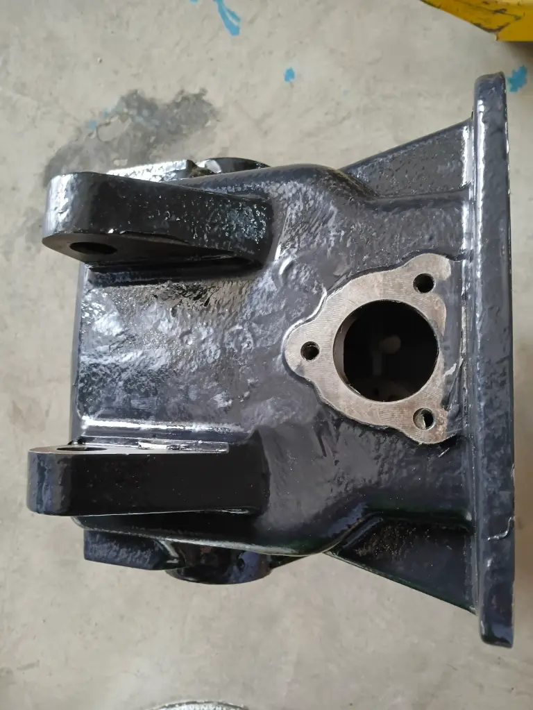 HOUSING HYDRAULIC LIFT
