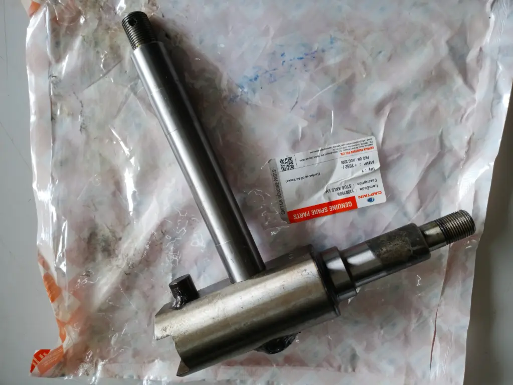 STUB AXLE LH