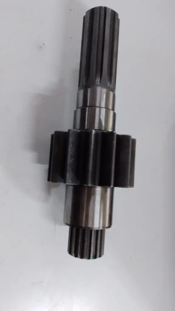 FD PINION SHAFT Z-13 (6762)