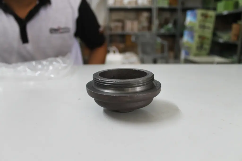 HUB CAP/