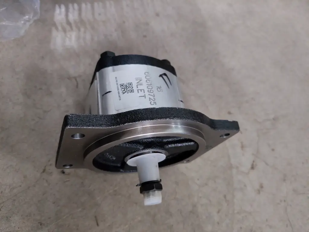HYD.GEAR PUMP....