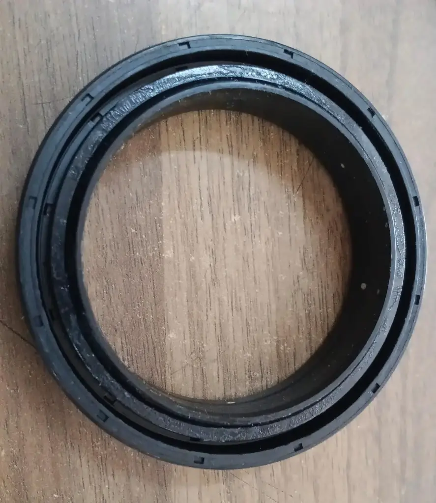 CASSETTE SEAL 60X82X16