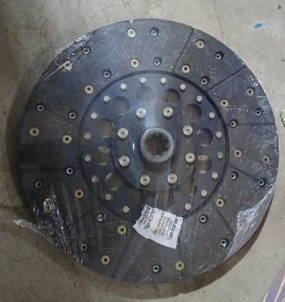 CLUTCH PLATE-02724 (SWARAJ)