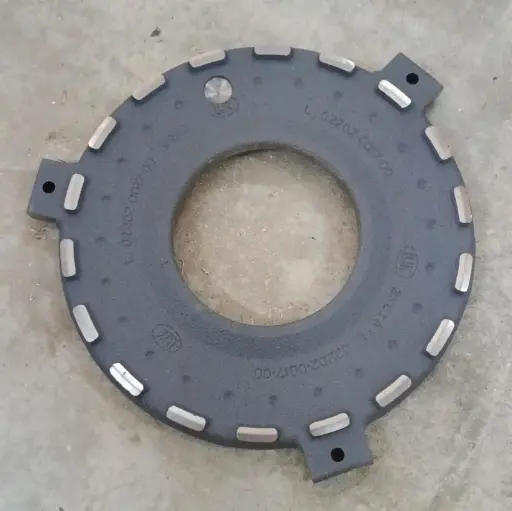 [11000457AA] PRESSURE PLATE FOR MAIN CLUTCH.