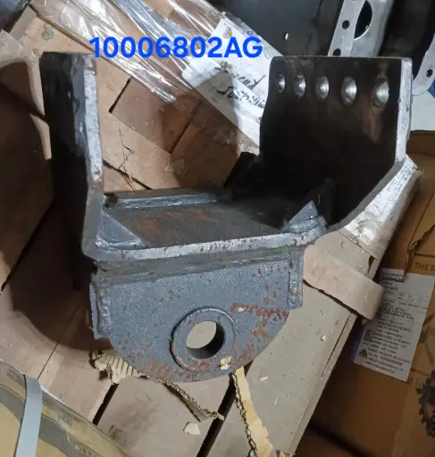 [10006802AG] REAR TOE HOOK (3 CYL, SOLIS 3).