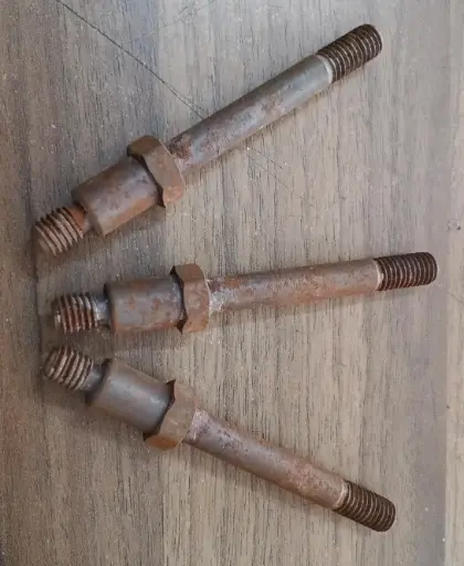 [703405055A] ROCKER ARM SUPPORT STUD .