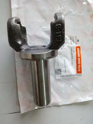 [11201180] PROPELLER YOKE OF 4WD