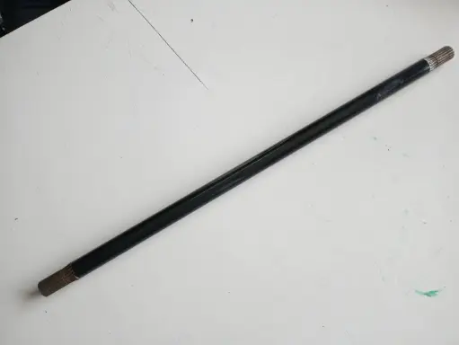 [11201802] SHAFT PROPELLER 4WD (610L)