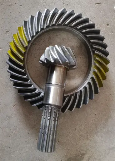[10023570AA] CROWN WHEEL & TAIL PINION SET